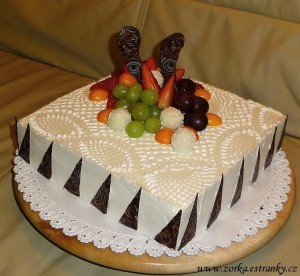 96.-ovocny-dort-s-jahodami-a-mandarinkami.jpg