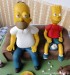 -21-1. Dort Bart a Homer na sedačce