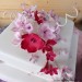 61-1. Svatební dort s květinami a motýly